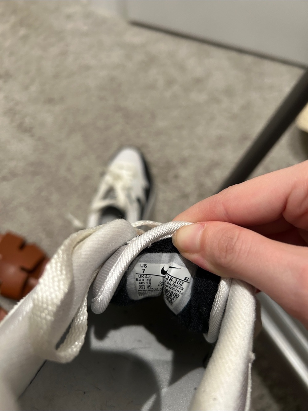 Nike White and Black Retro Runner Sneakers - Picture 5 of 6